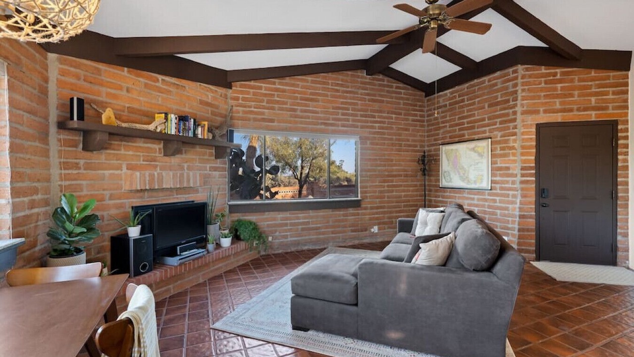 Photo of Livingroom in Casas Adobes