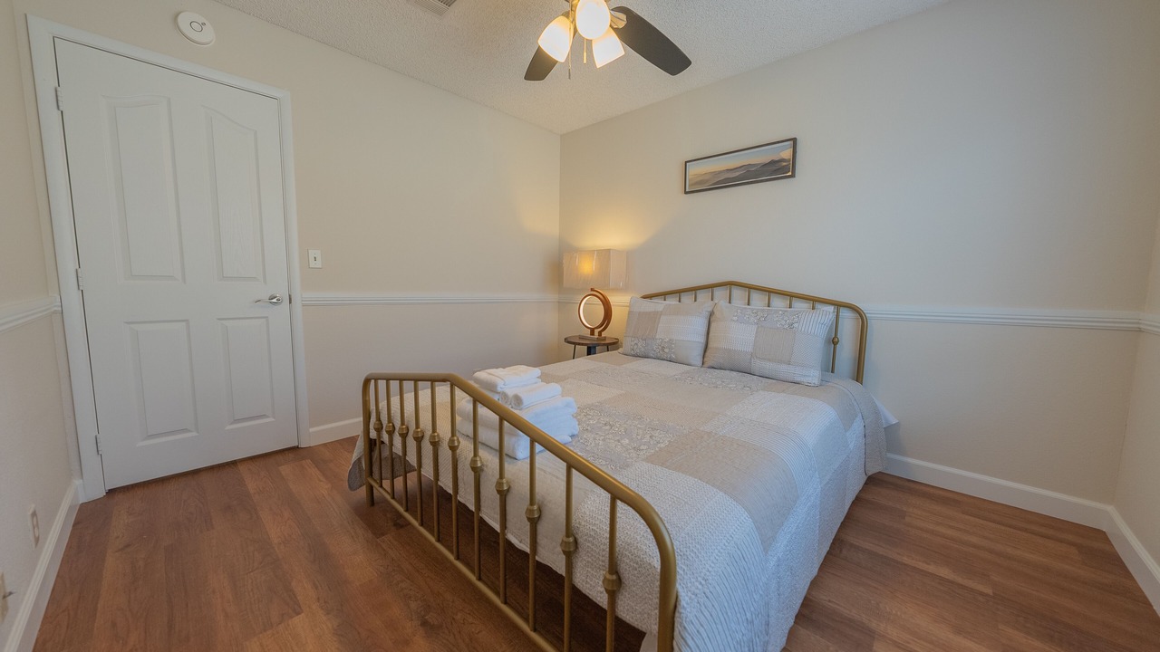 Photo of Bedroom in Mission Hills
