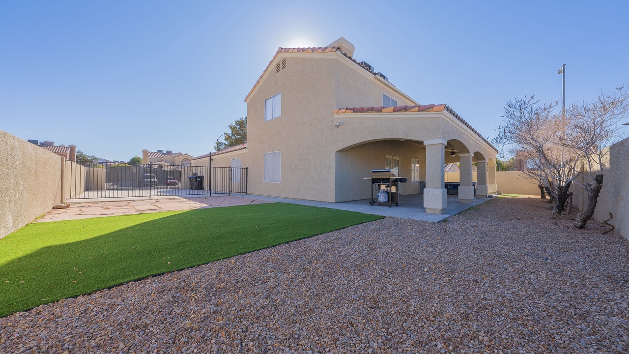 Photo of Outdoor in Mission Hills