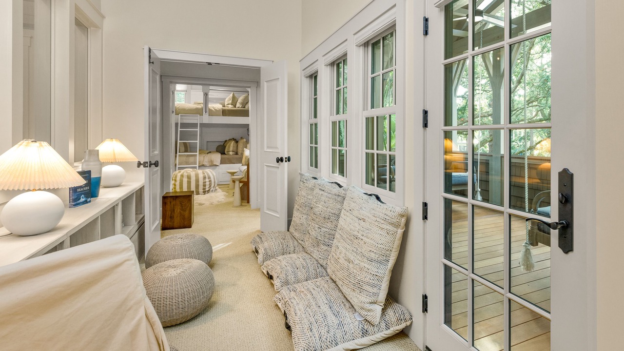 Photo of Bedroom in Beach Lagoon
