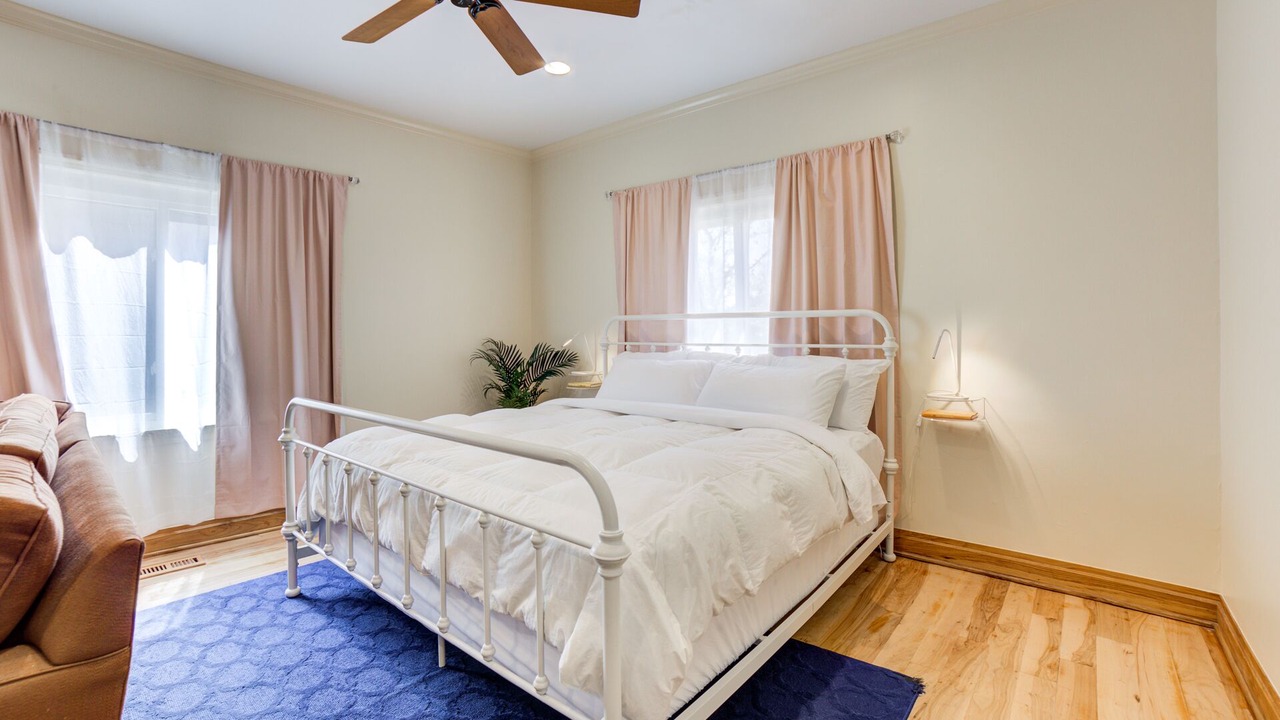 Photo of Bedroom in Maple Ridge