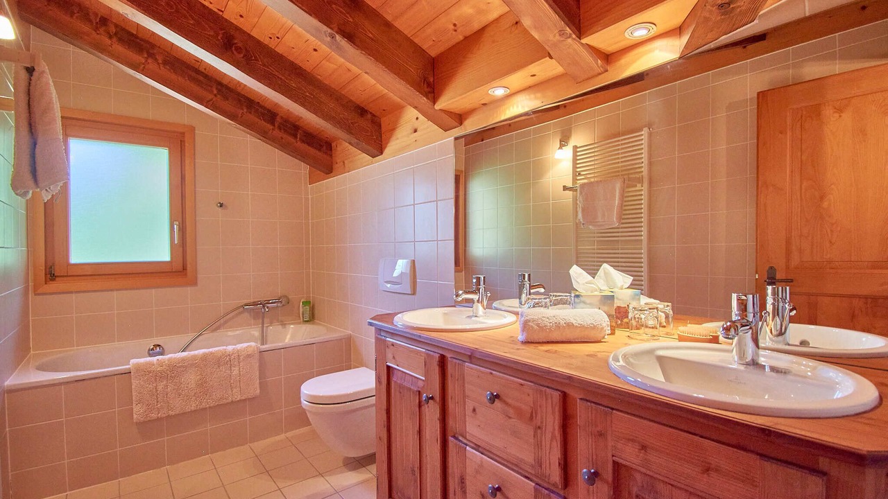 Photo of Bathroom in Champery