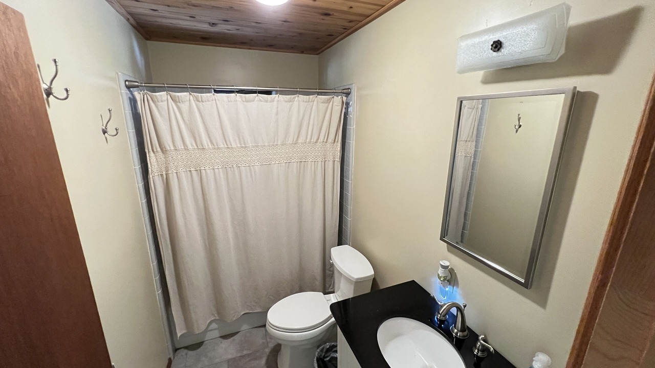Photo of Bathroom in Ponderosa