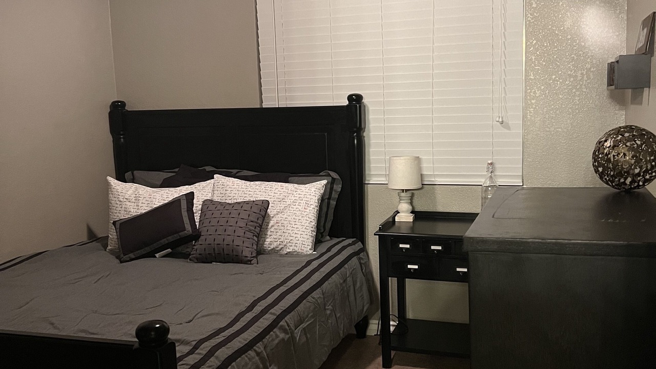 Photo of Bedroom in Silverado Ranch