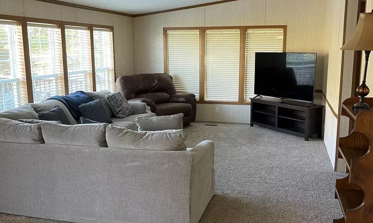 Photo of Livingroom in Cheboygan