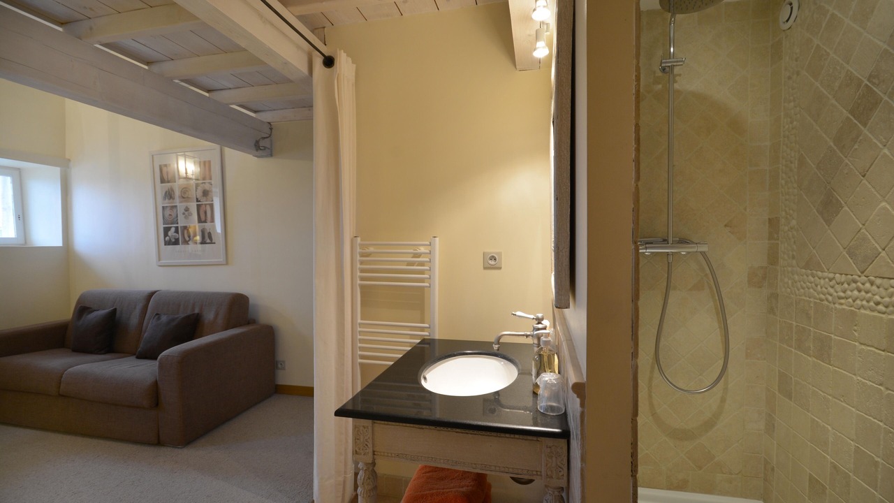 Photo of Bathroom in Entraigues-sur-la-Sorgue