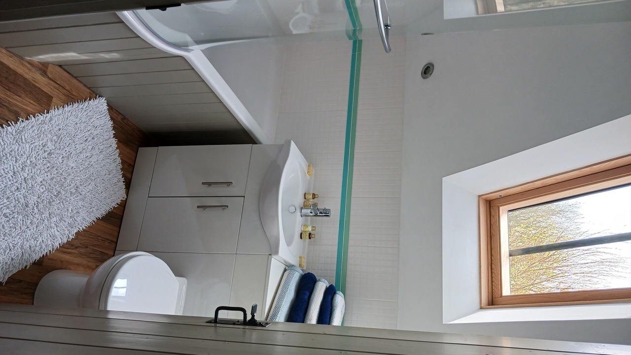Photo of Bathroom in Cadgwith