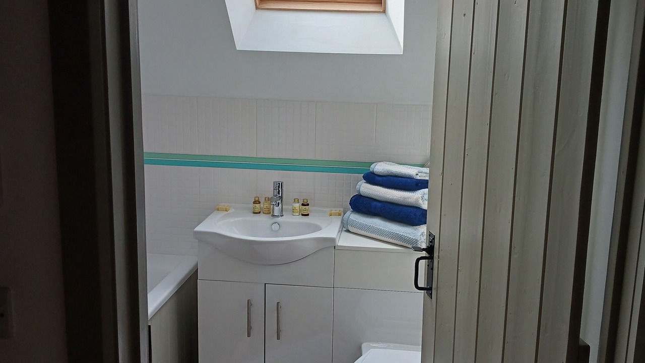 Photo of Bathroom in Cadgwith