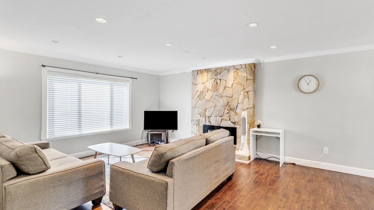 Photo of Livingroom in Fleetwood