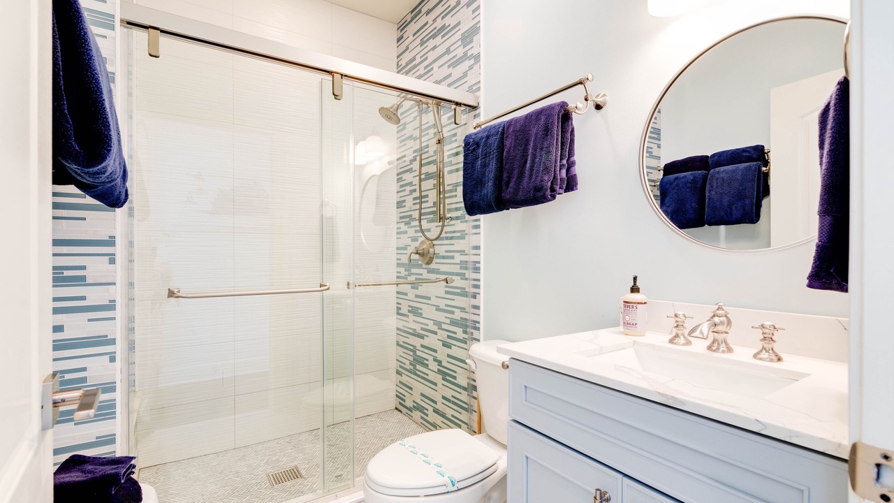 Photo of Bathroom in Islamorada