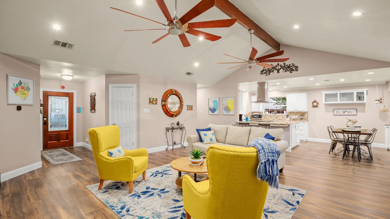 Photo of Livingroom in The Woods