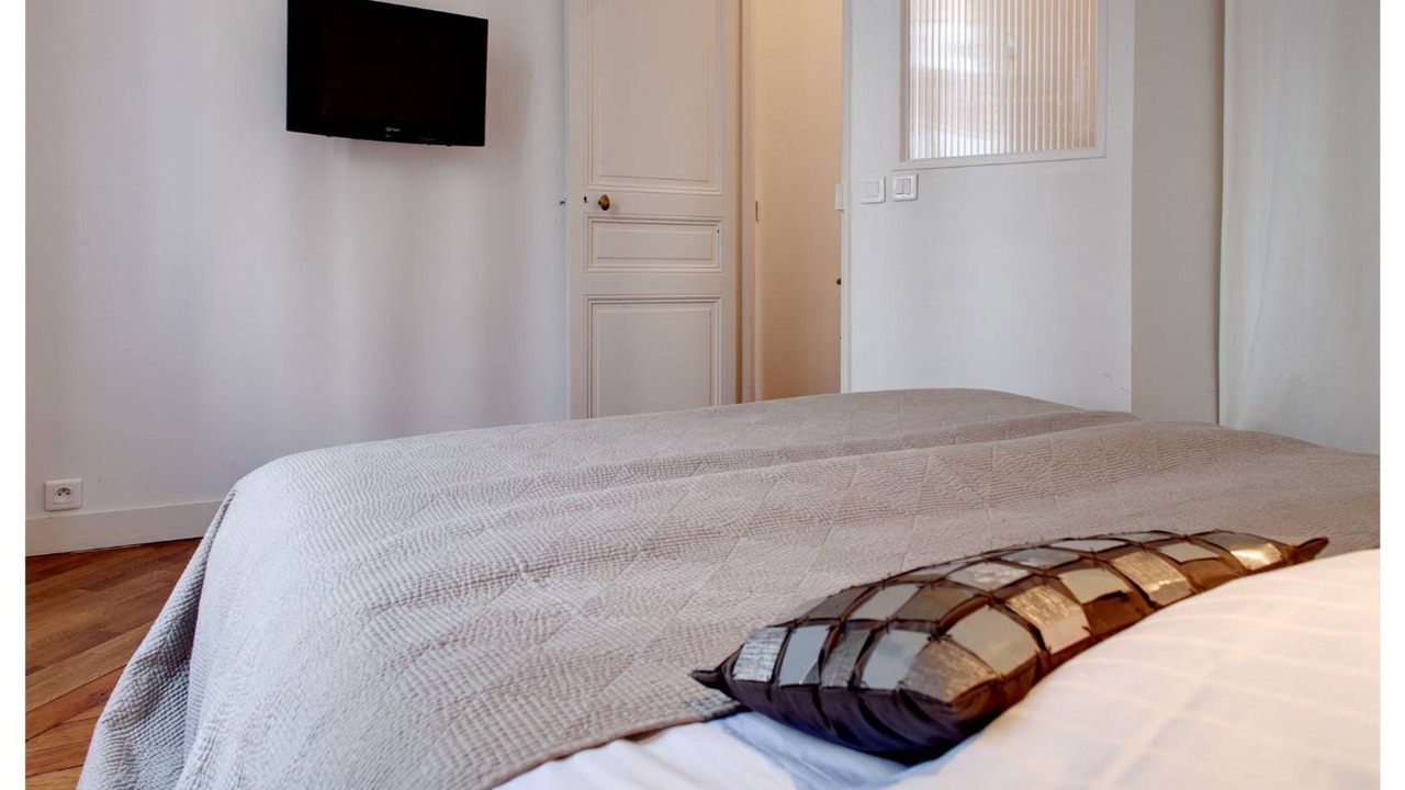 Photo of Bedroom in Quartier de l'Ecole-Militaire
