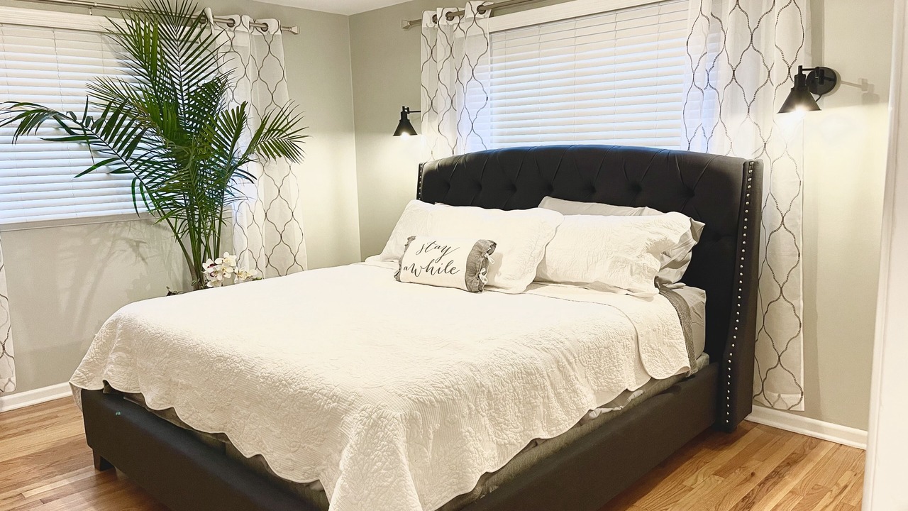 Photo of Bedroom in Lawrence
