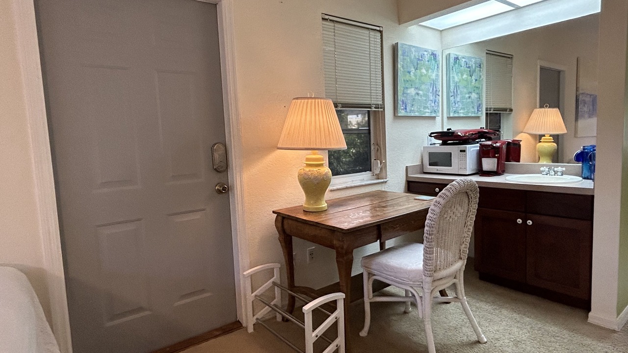 Photo of Bedroom in Central Naples