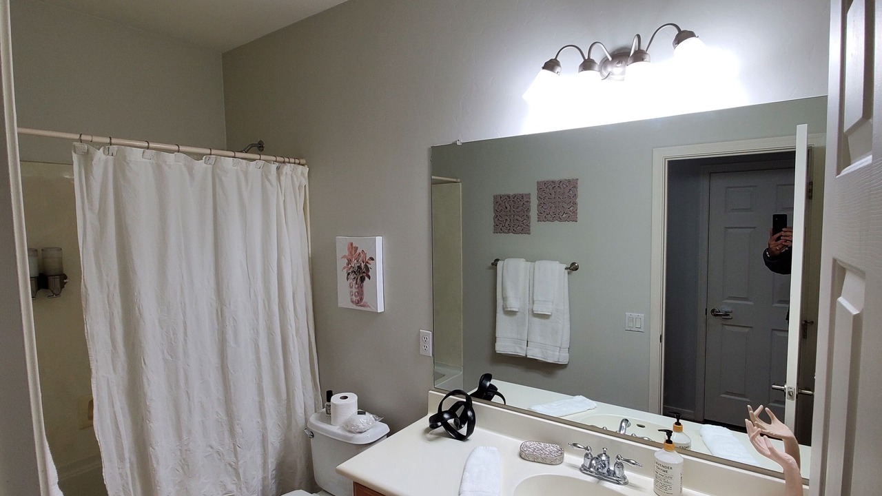 Photo of Bathroom in Cortaro
