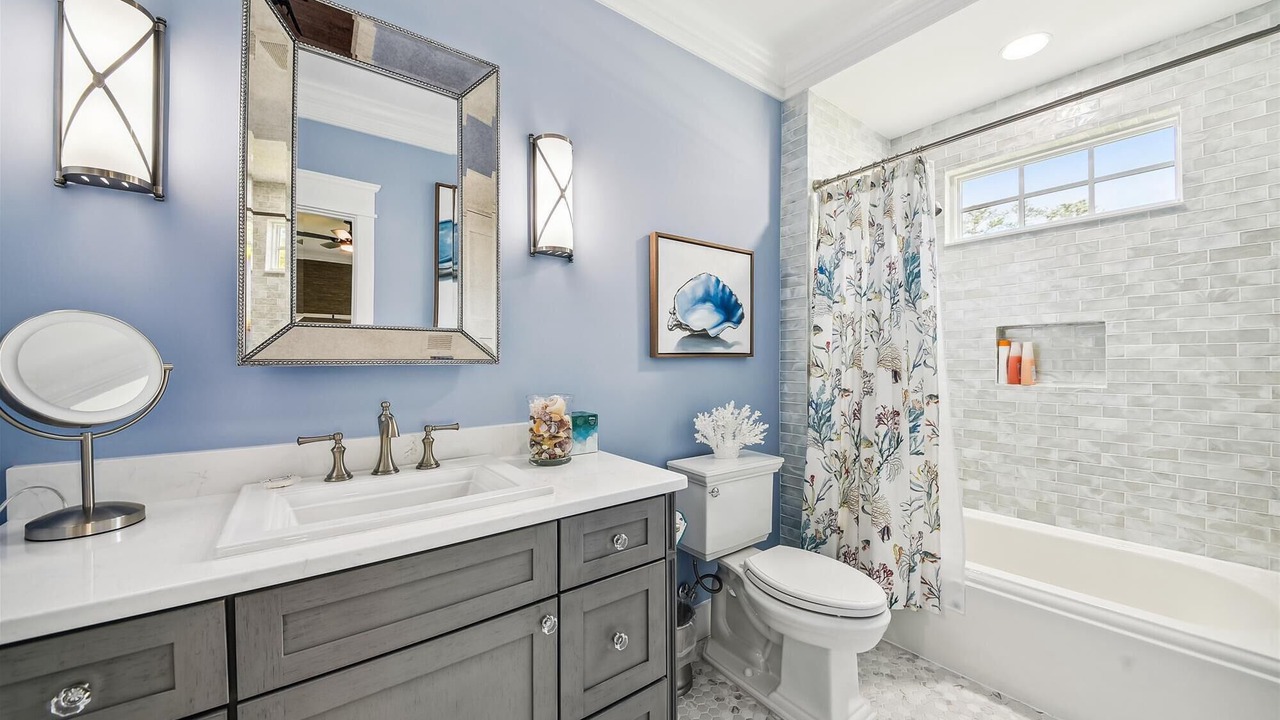 Photo of Bathroom in Melrose on the Beach
