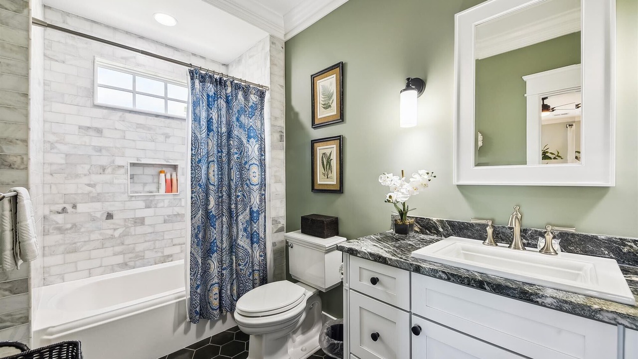 Photo of Bathroom in Melrose on the Beach