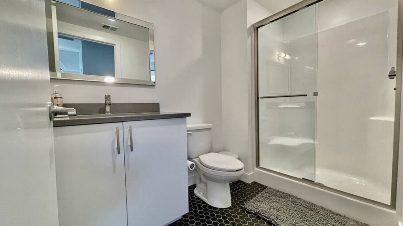 Photo of Bathroom in Old Market