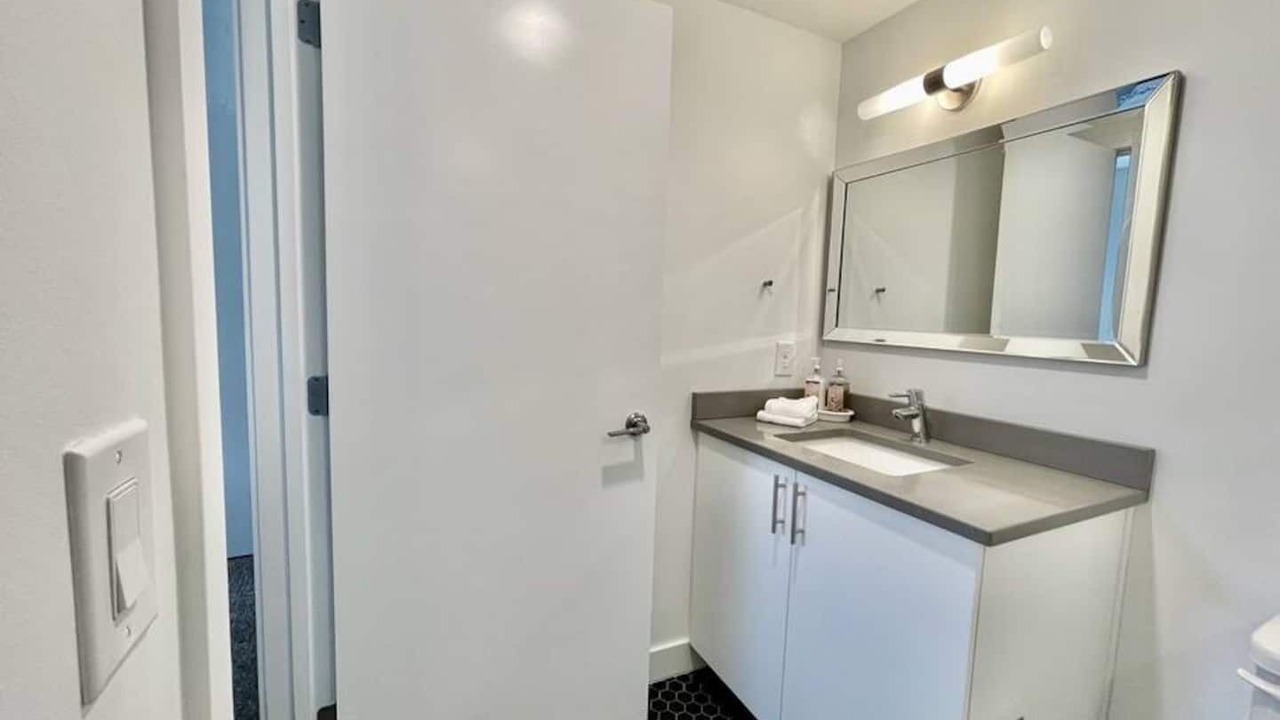 Photo of Bathroom in Old Market