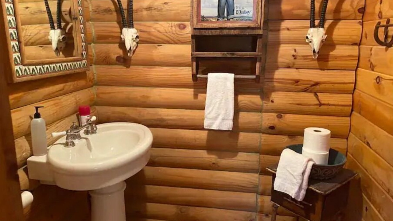 Photo of Bedroom in Greentown
