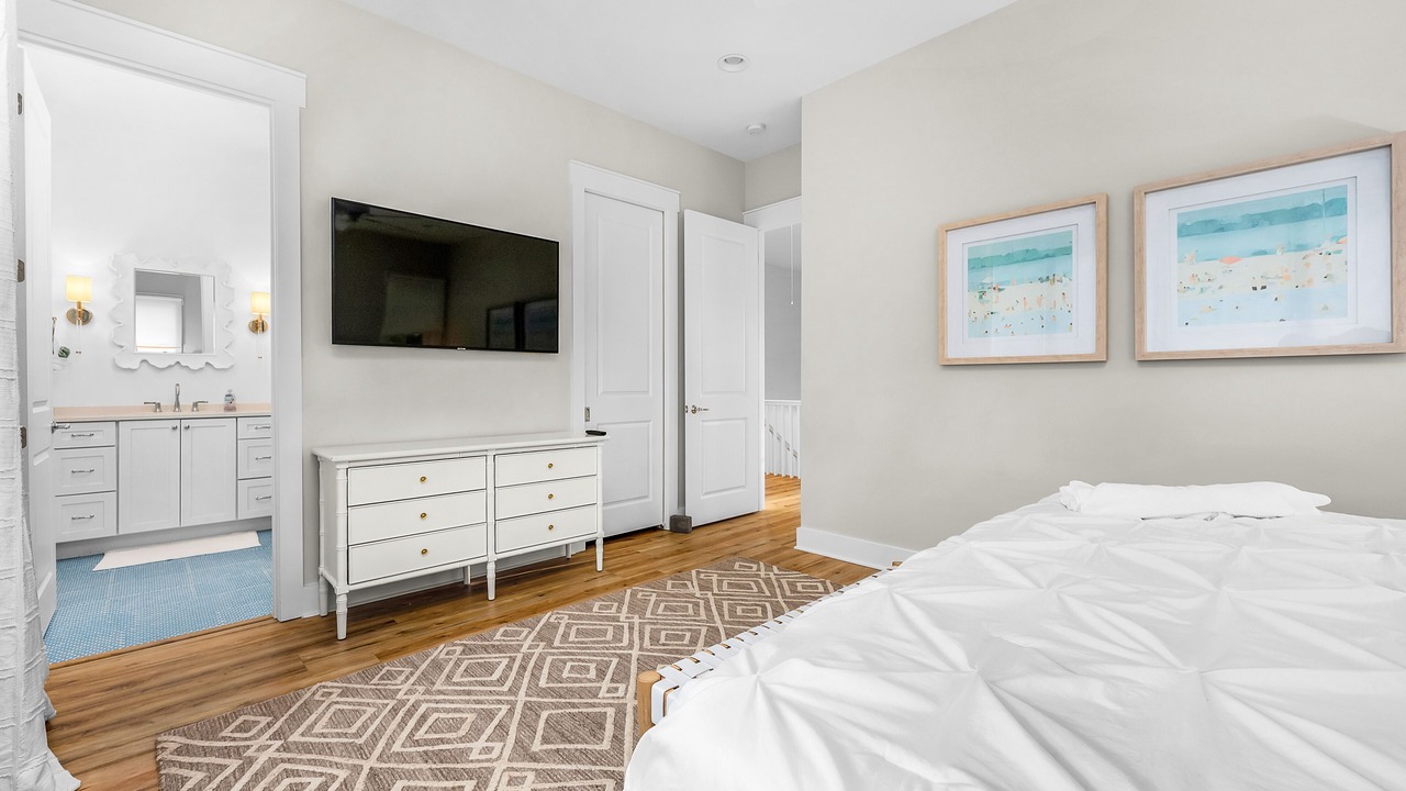 Photo of Bedroom in Lakeside at Blue Mountain Beach