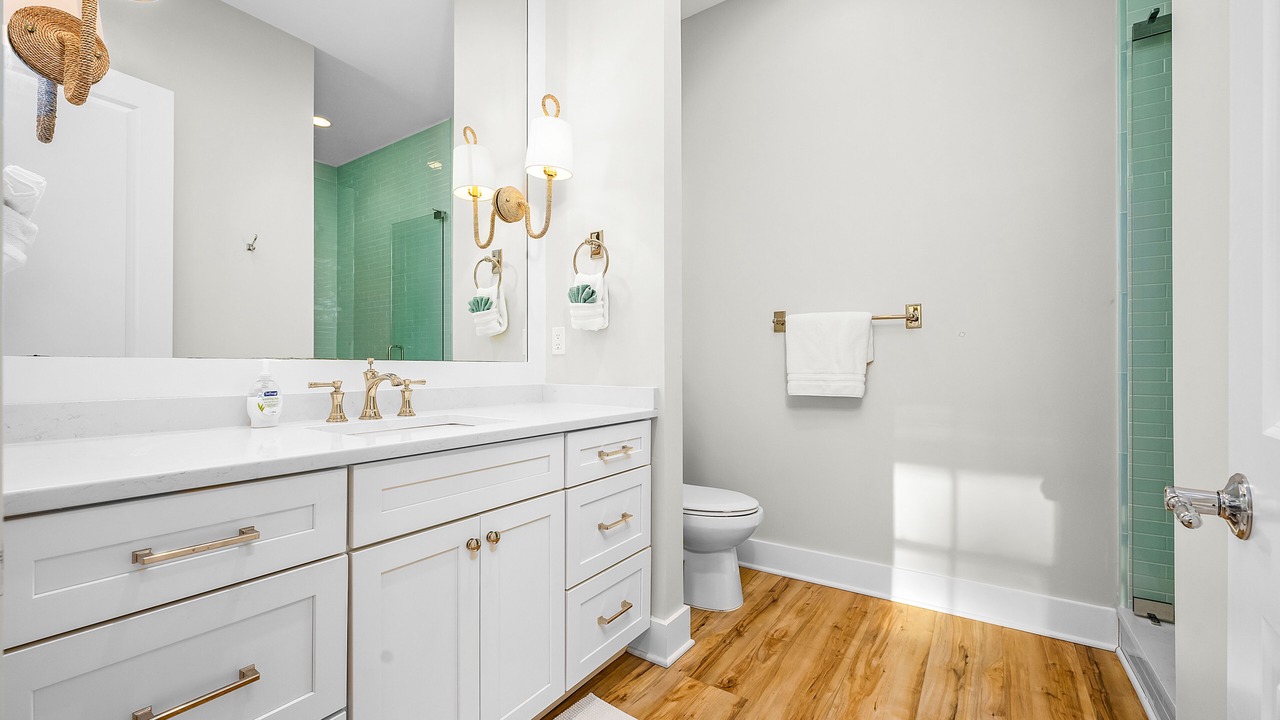 Photo of Bathroom in Lakeside at Blue Mountain Beach