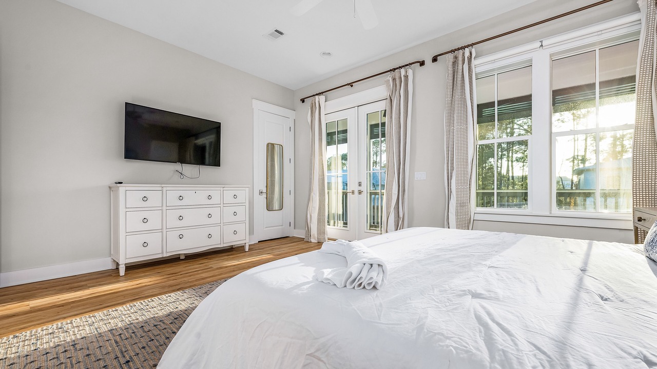 Photo of Bedroom in Lakeside at Blue Mountain Beach
