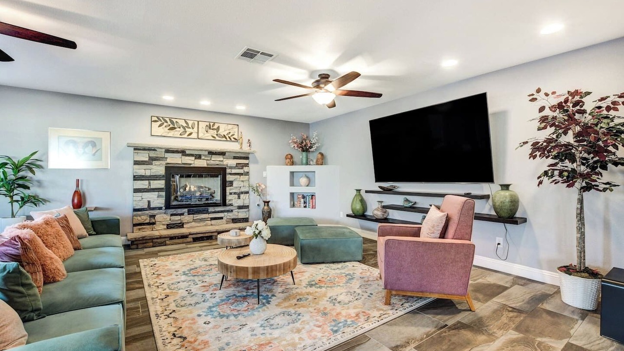 Photo of Livingroom in Black Mountain
