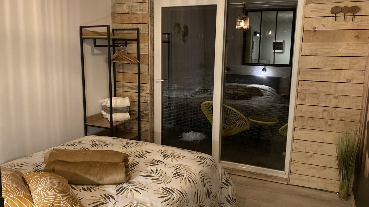 Photo of Bedroom in Tronquoy