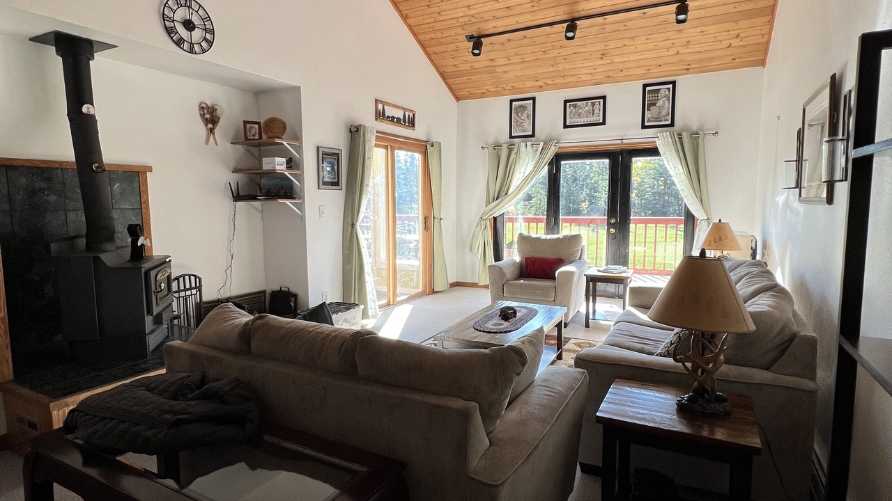 Photo of Livingroom in Healy