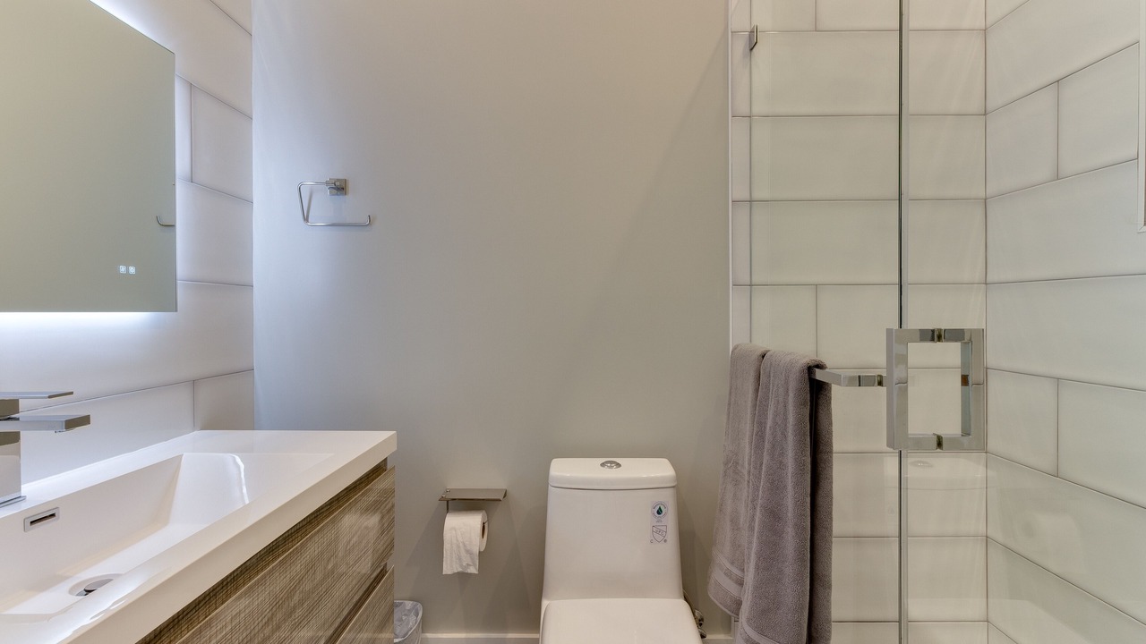 Photo of Bathroom in Mid City
