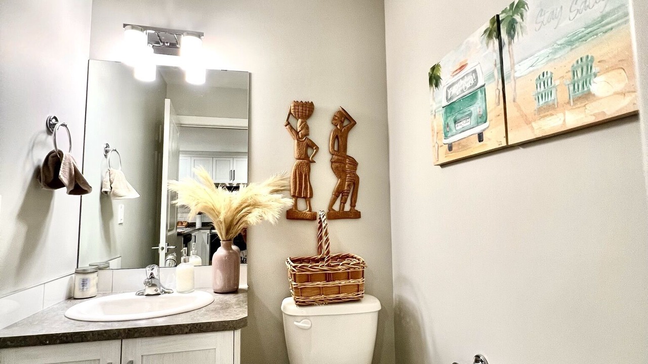 Photo of Bathroom in Sylvan Lake