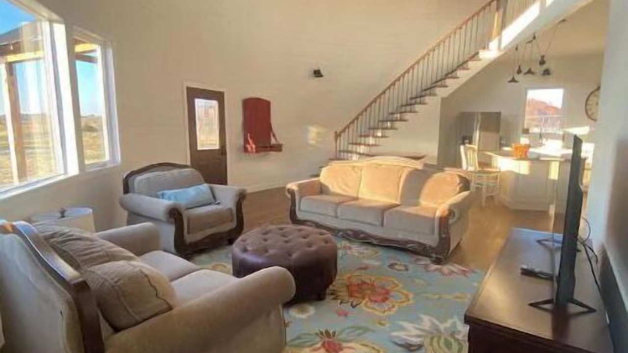Photo of Livingroom in Lewistown