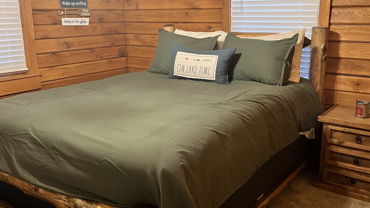 Photo of Bedroom in Rogers