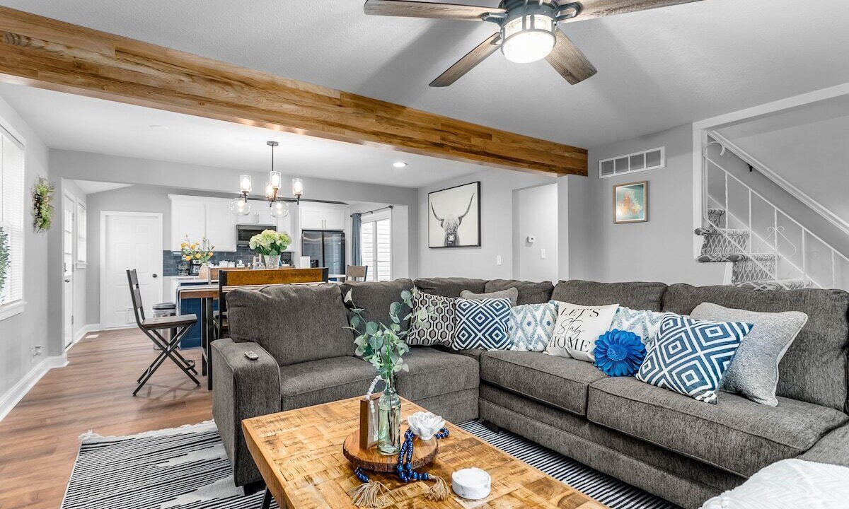 Photo of Livingroom in Overland Park