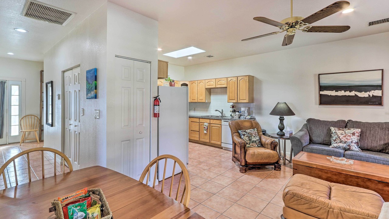 Photo of Livingroom in Eleven Mile Corner