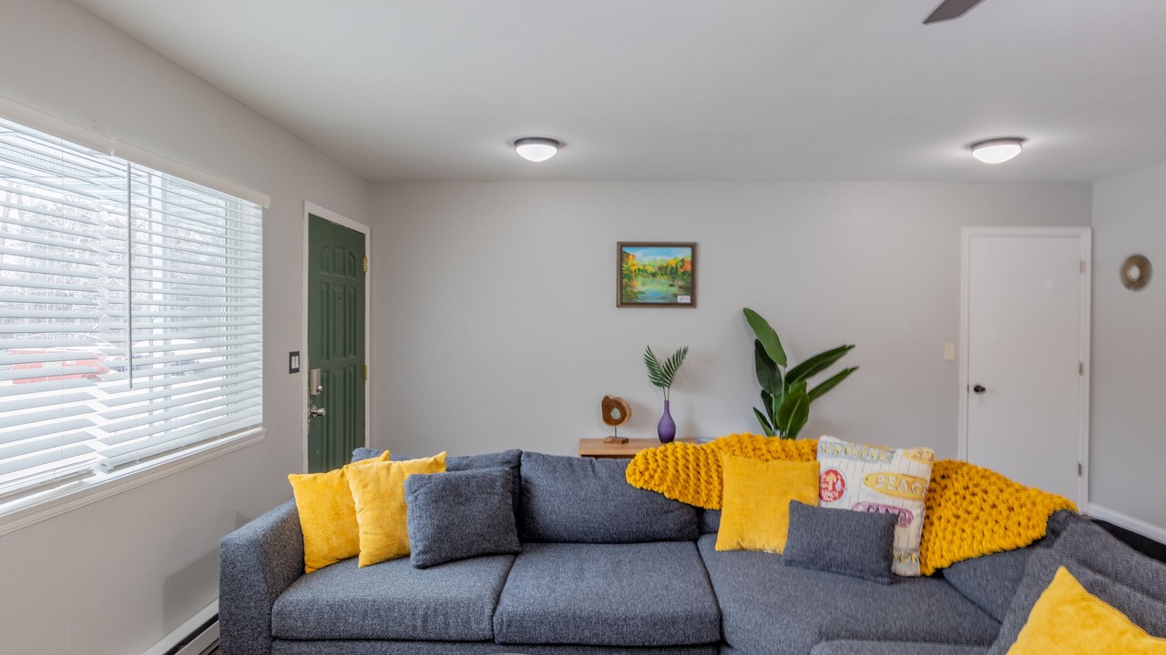 Photo of Livingroom in Lake George