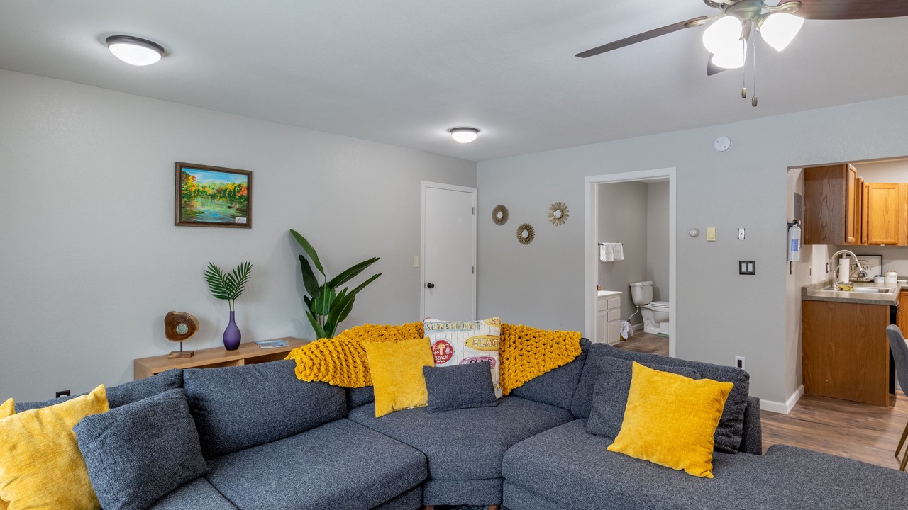 Photo of Livingroom in Lake George