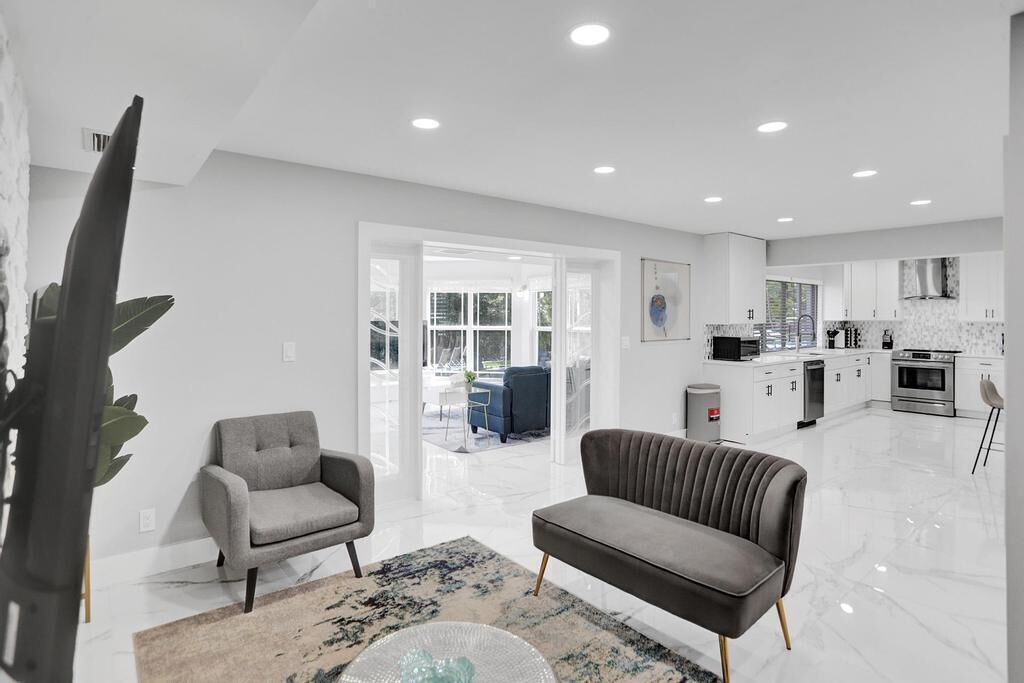 Photo of Livingroom in Deerfield Beach