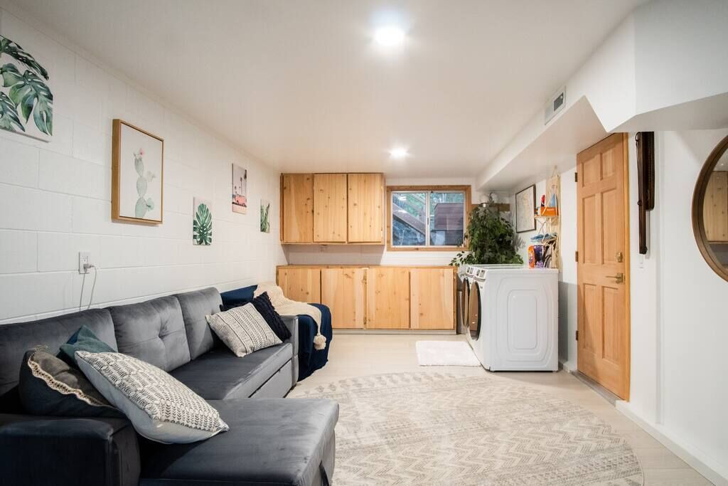Photo of Bedroom in Springville