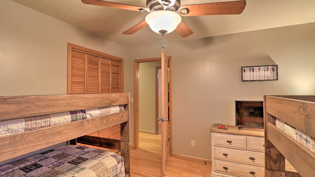 Photo of Bedroom in Mt. Sherman