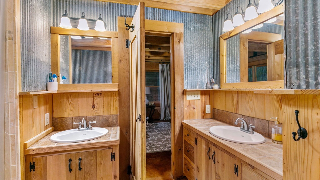 Photo of Bathroom in Ludlow