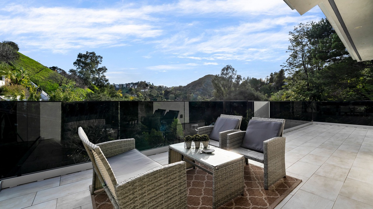 Photo of Patio Balcony in Laurel Canyon