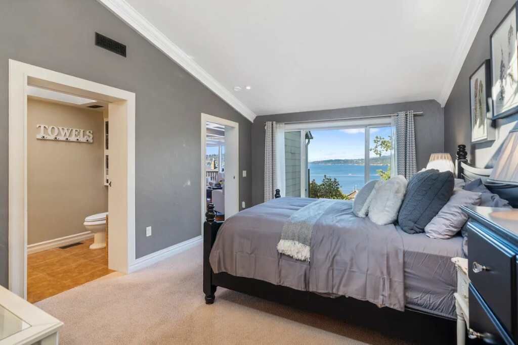 Photo of Bedroom in Bryn Mawr-Skyway