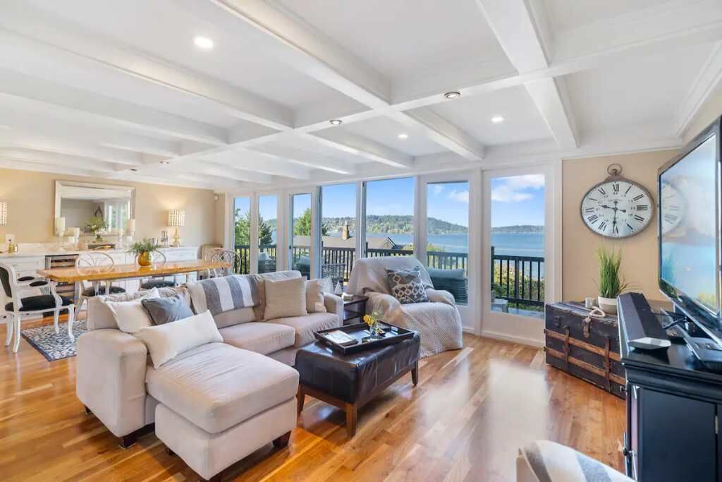 Photo of Livingroom in Bryn Mawr-Skyway