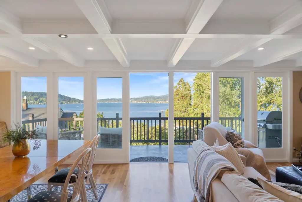 Photo of Livingroom in Bryn Mawr-Skyway