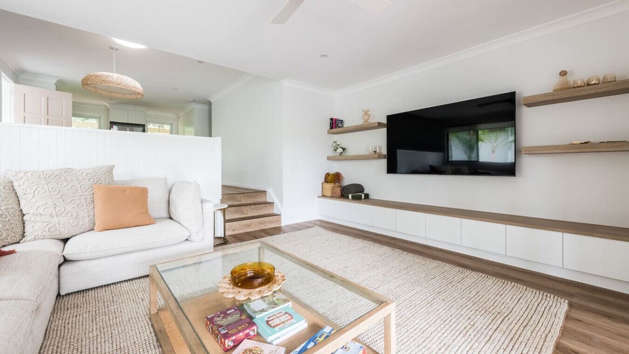 Photo of Livingroom in Burleigh Heads