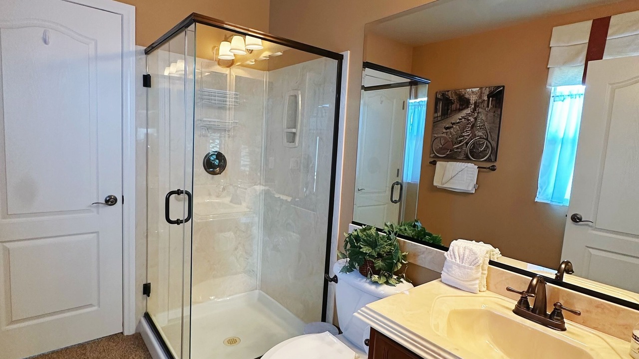 Photo of Bathroom in Arden