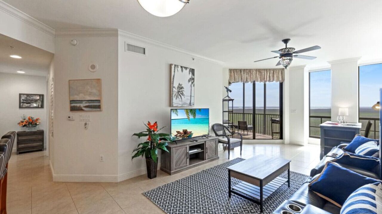 Photo of Livingroom in Cape Harbour