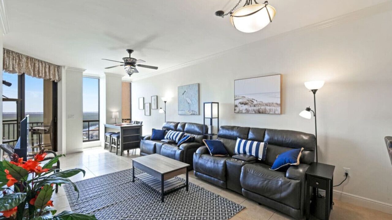 Photo of Livingroom in Cape Harbour